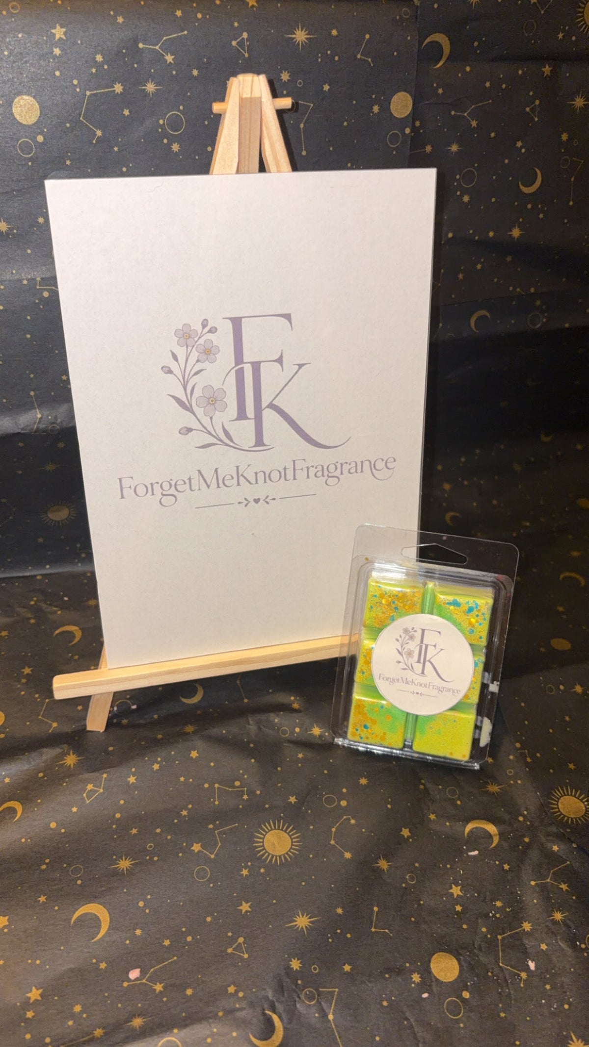 AvoBath Clamshell wax melts in branded ForgetMeKnot Fragrance packaging