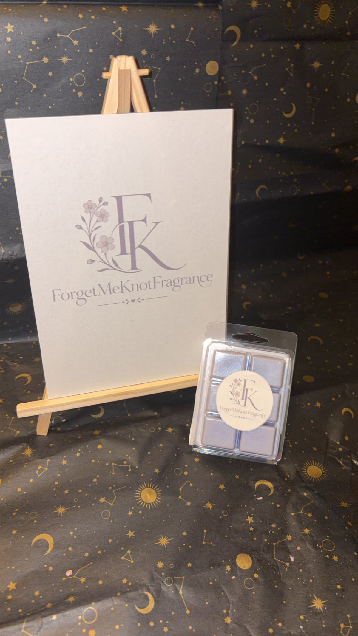 Dove Clamshell wax melts in branded ForgetMeKnot Fragrance packaging
